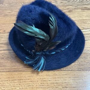 Vintage Mayser Milz Blue and Green Hat with Feather Detail